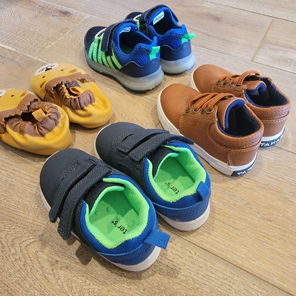Kids' Assorted Colorful Shoes Set - Picture 5 of 7